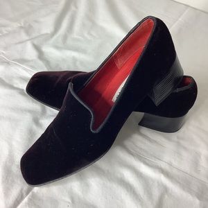 Talbots Red Velvet Loafers Size 8AA Shoes Heeled Square Toe